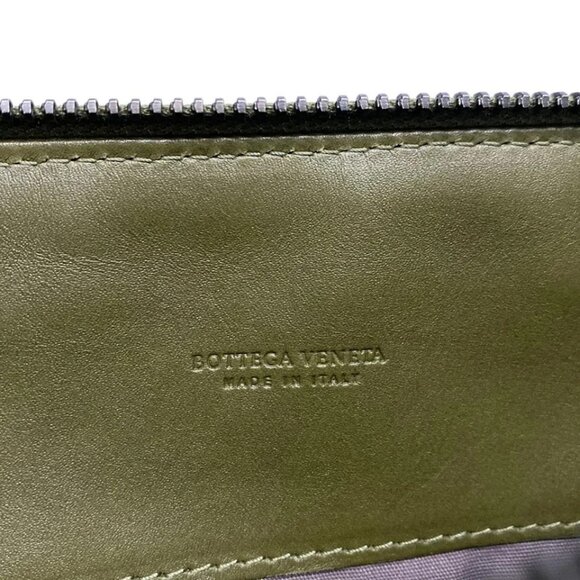 Auth BOTTEGA VENETA Intrecciato - Khaki Leather B********* Clutch Bag - Picture 9 of 16
